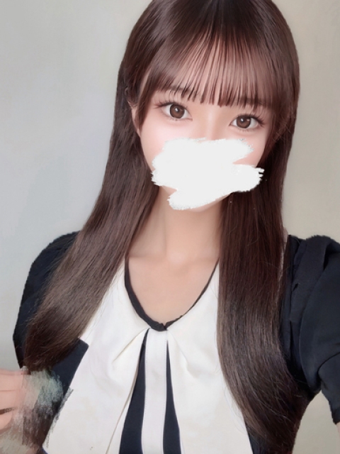 Akari【紅莉】